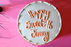 MI16 - THE MERCER ISLAND SWEET SIXTEEN